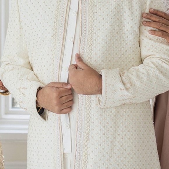 Kora by Nilesh Mitesh Cream Wedding Sherwani - Custom - Size 42 - Picture 2 of 4